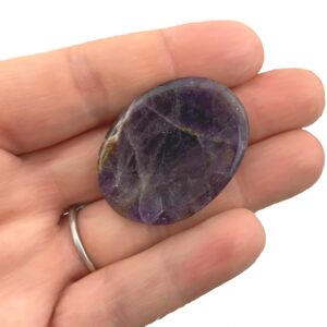 Amethyst Worry Stone - Wonderful grounding crystal for easing worries and stress - Chakra Palace