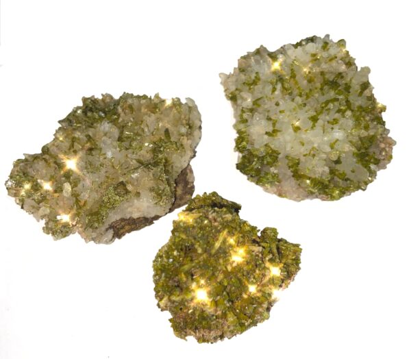 Epidote x1 - Healing Crystal - Perfect for spiritual growth, releasing negativity, and raising one's vibration!