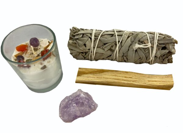 Mood Candle - Sacral Chakra Candle - Uplifting, energizing candle with Carnelian & Amethyst crystals. Perfect for meditation and uplifting your spirits - Smudge Kit